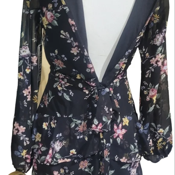 LORD AND TAYLOR DRESS - Picture 5 of 7